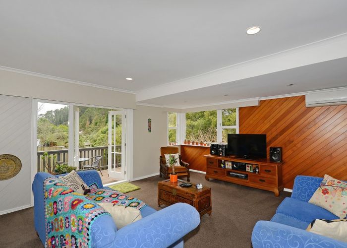  at 128 Pinehaven Road, Pinehaven, Upper Hutt