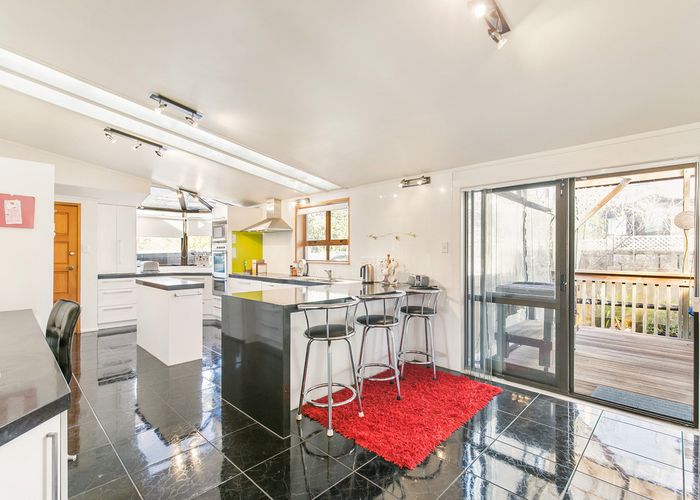  at 12 Riverview Road, New Lynn, Auckland