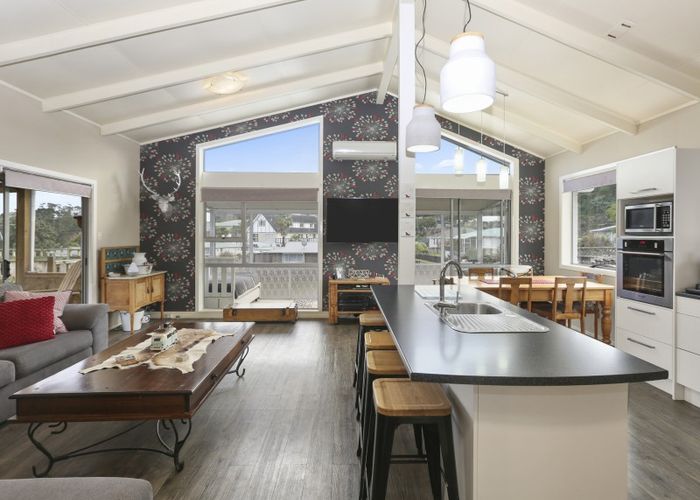  at 47 Cumberland Street, Merrilands, New Plymouth