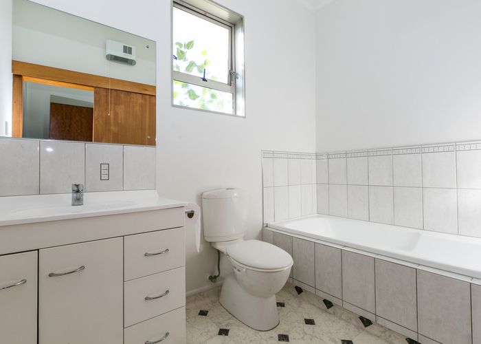  at 816 Saint Aubyn Street West, Saint Leonards, Hastings