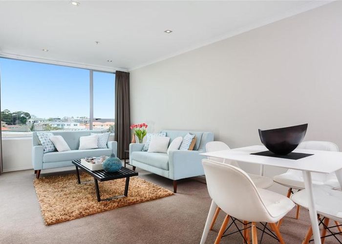  at 303/332 Maunganui Road, Mount Maunganui