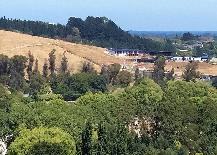  at 48 Highcrest Heights, Westmorland, Christchurch