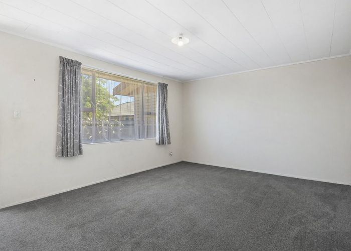  at 2/32 Sylvan Street, Hillmorton, Christchurch