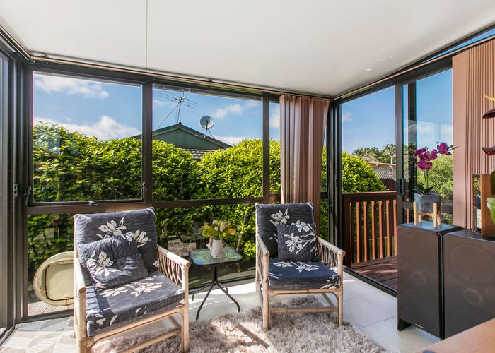  at 3 Elrita Place, Conifer Grove, Takanini