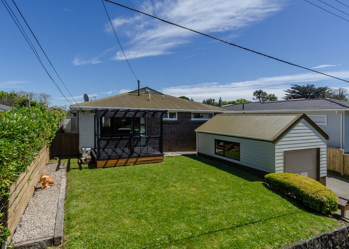  at 9 Pinkerton Grove, Newlands, Wellington