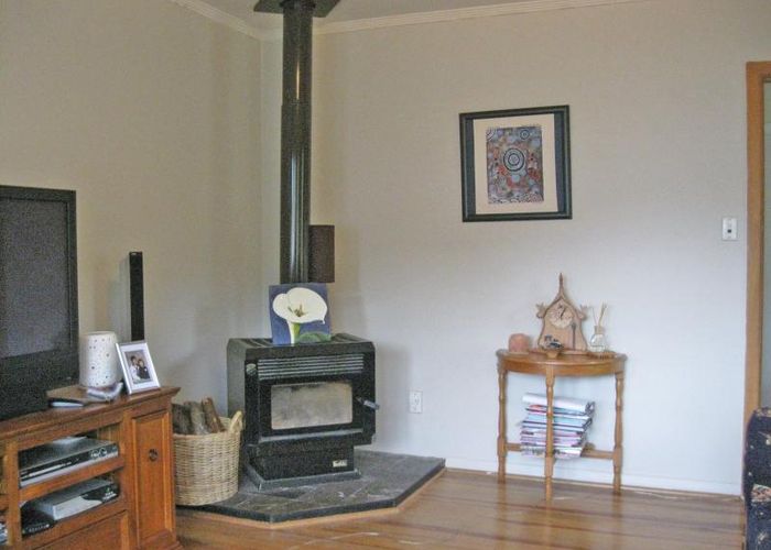 at 162 Wainuiomata Road, Wainuiomata, Lower Hutt