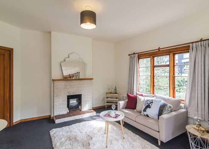  at 9D Stowe Hill, Thorndon, Wellington
