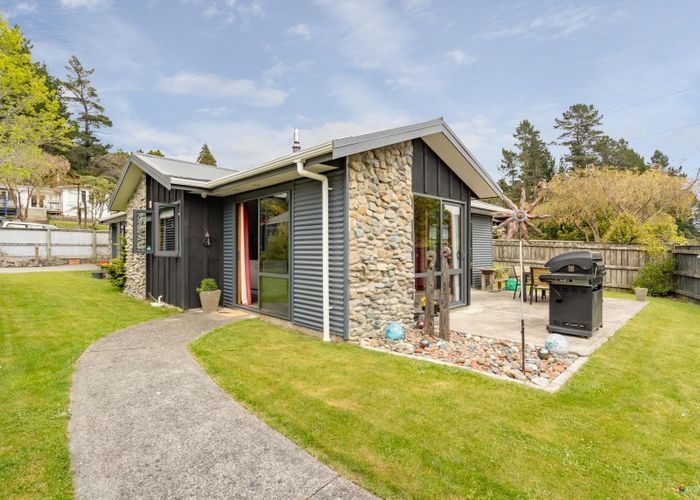  at 186 Plateau Road, Te Marua, Upper Hutt