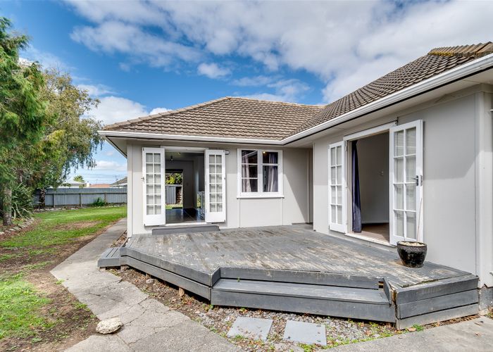  at 5 Maxwell Place, Maraenui, Napier