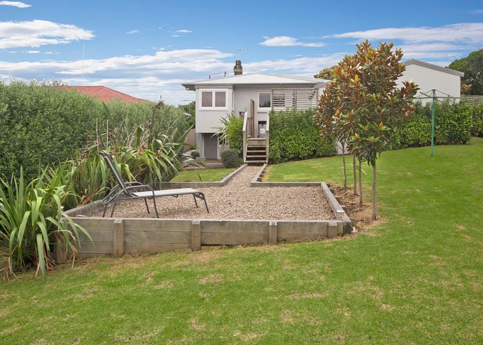  at 15 Sunset View Road, Panmure, Auckland