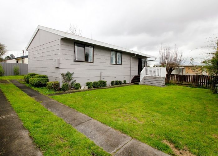  at 90 Tawa Street, Melville, Hamilton