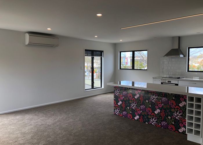  at 1/129 Aikmans Road, Merivale, Christchurch