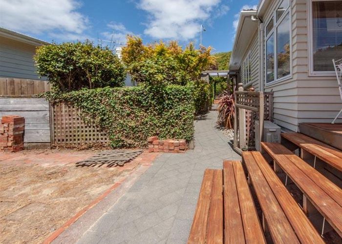  at 271 Middleton Road, Glenside, Wellington