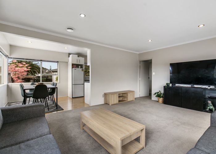  at 86 Taylor Road, Mangere Bridge, Auckland