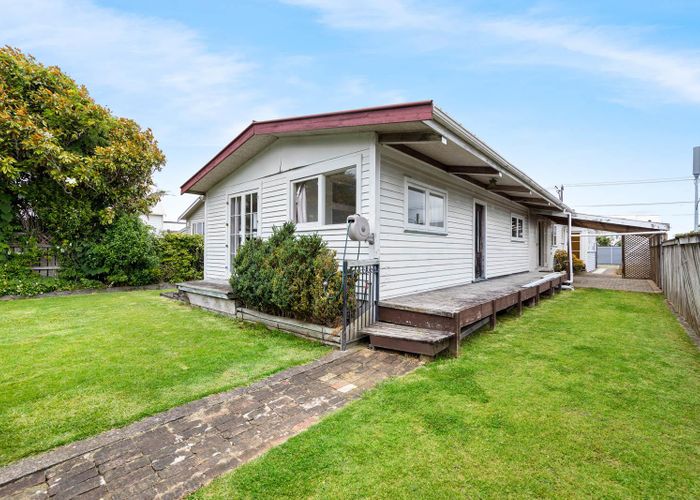  at 321 Point Chevalier Road, Point Chevalier, Auckland