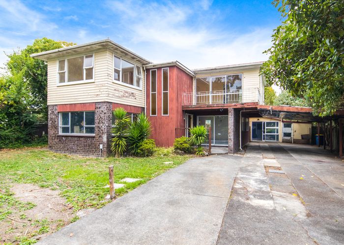  at 22 Pinedale Place, Henderson, Auckland