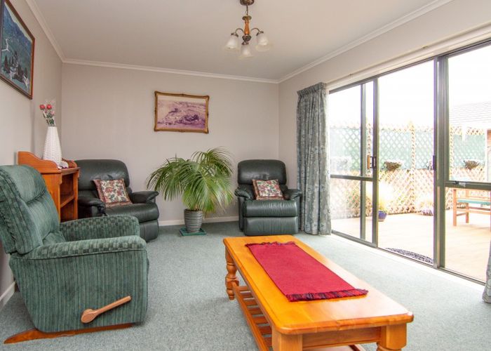  at 14 Rosebank Avenue, Kelvin Grove, Palmerston North