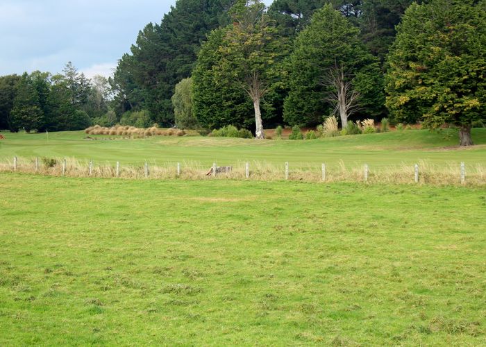  at 60 Otatara Road, Otatara
