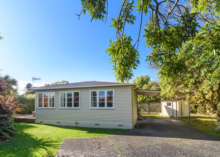  at 6 Nathan Place, West End, Palmerston North