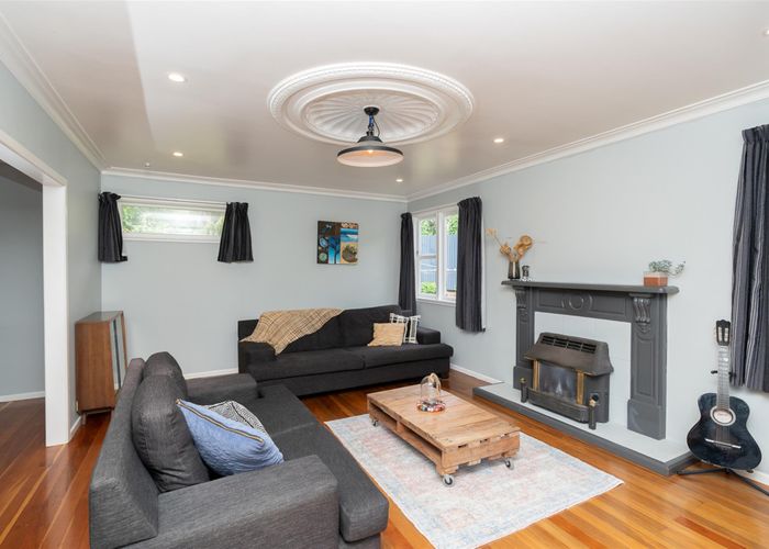  at 24 Mansel Avenue, Hillcrest, Hamilton