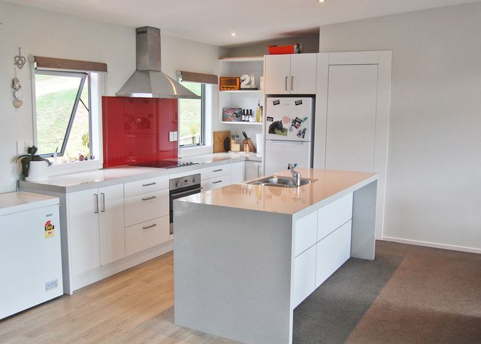  at 2587 State Highway 1, Brynderwyn, Maungaturoto