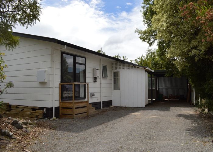  at 70 Victoria Street, Carterton