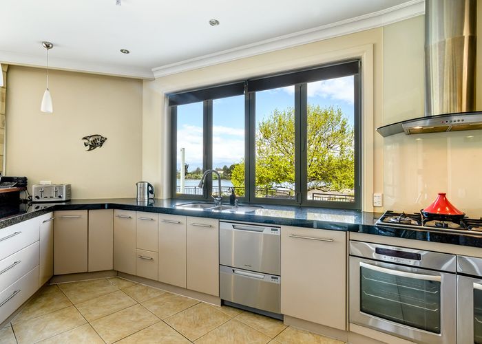  at 8 Bronte Road East, Bronte, Upper Moutere