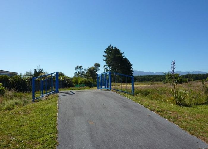 at 3 Elley Drive, Carters Beach, Westport