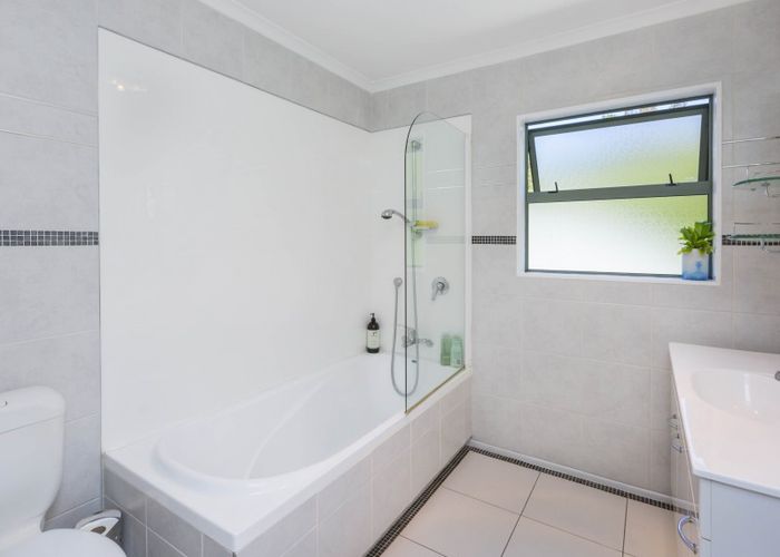  at 79A Sierra Way, Blue Mountains, Upper Hutt