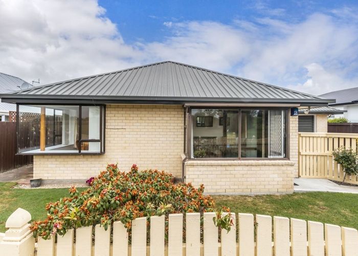  at 12A Chardale Street, Avondale, Christchurch