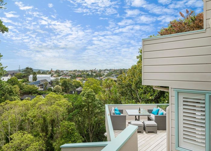  at 2/26 William Fraser Crescent, Kohimarama, Auckland