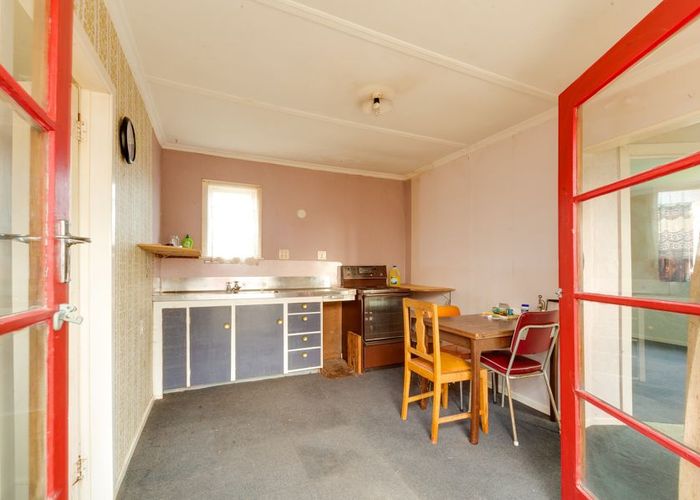  at 34 Oldham Street, Riverton