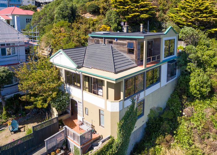  at 12 Lindum Terrace, Roseneath, Wellington