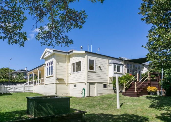 Free property data for 31 Cameron Road, Bluff Hill, Napier homes.co.nz