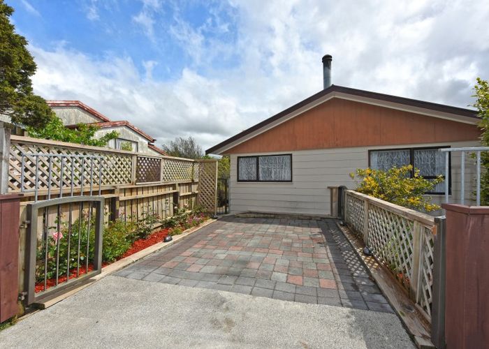  at 1/20 Gentian Street, Timberlea, Upper Hutt