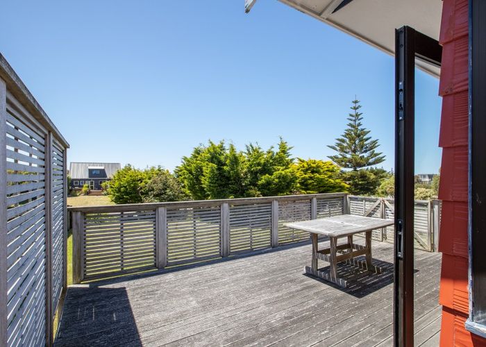  at 10 Tamarisk Drive, Riversdale Beach
