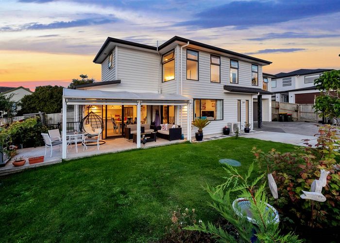  at 13 Eric Gifford Drive, Ranui, Auckland
