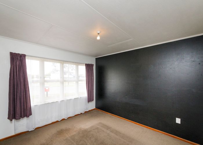  at 8 John F Kennedy Drive, Milson, Palmerston North