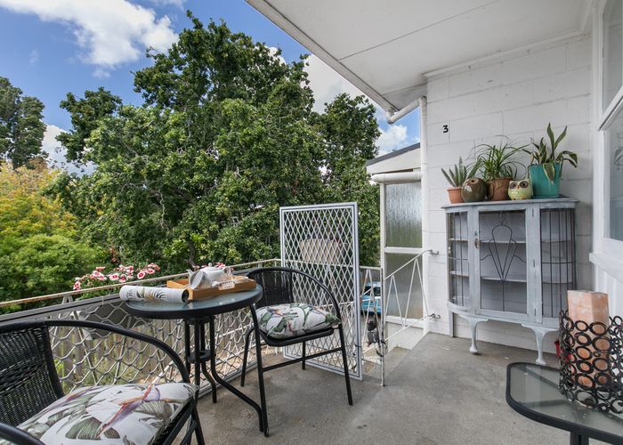  at 3/26 Rangatira Road, Birkenhead, Auckland