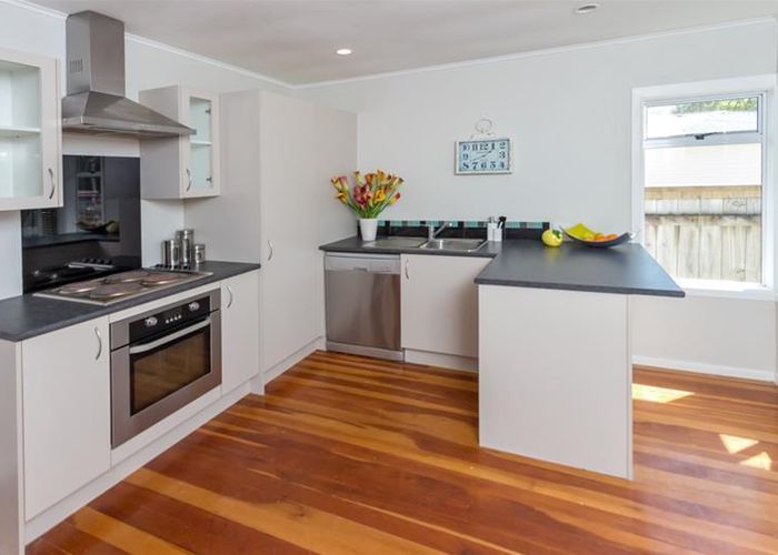  at 10 Browns Avenue, Pakuranga, Auckland