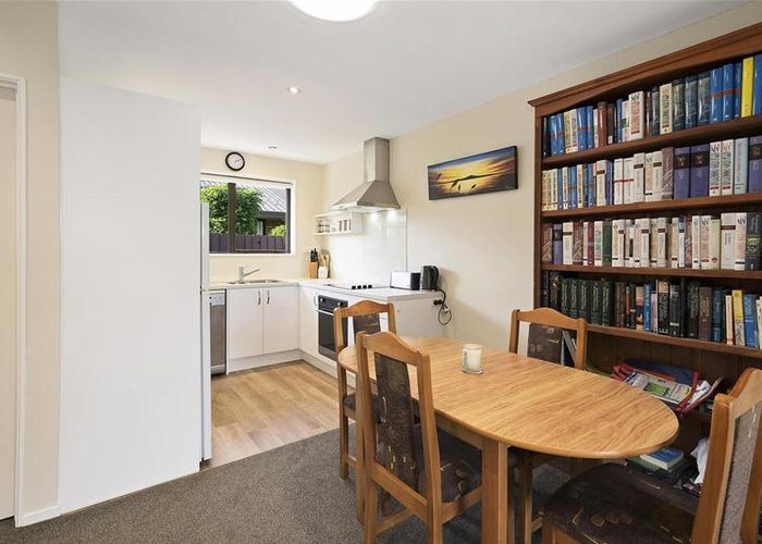  at 2/15 Wyndham Street, Papanui, Christchurch