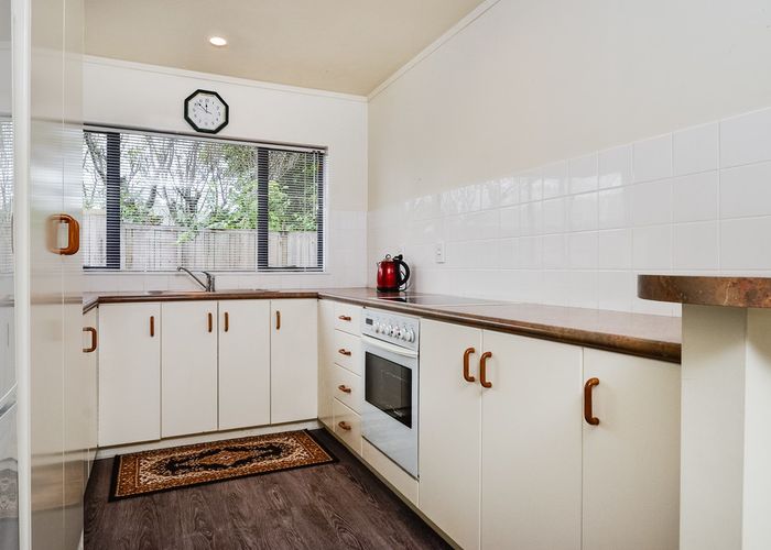  at 8A Alberta Street, Point Chevalier, Auckland