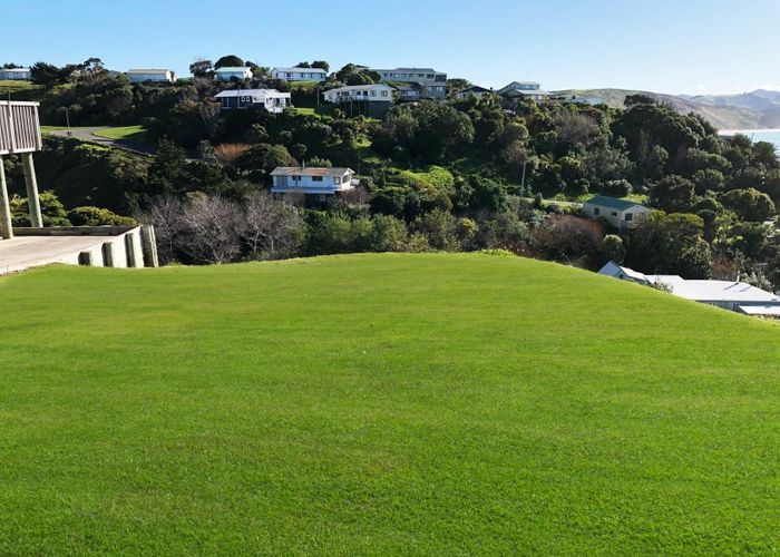  at 43 Balfour Crescent, Castlepoint, Tīnui