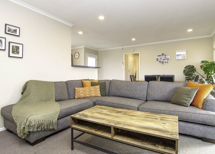  at 27 Gemini Avenue, Milson, Palmerston North
