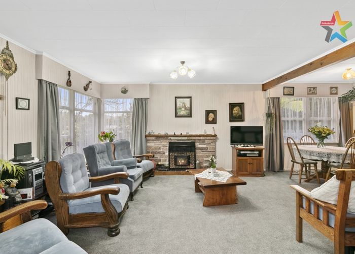  at 7 Winchester Avenue, Pinehaven, Upper Hutt