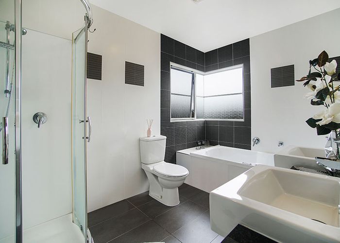  at 2 Hawkdun Drive, Flat Bush, Auckland