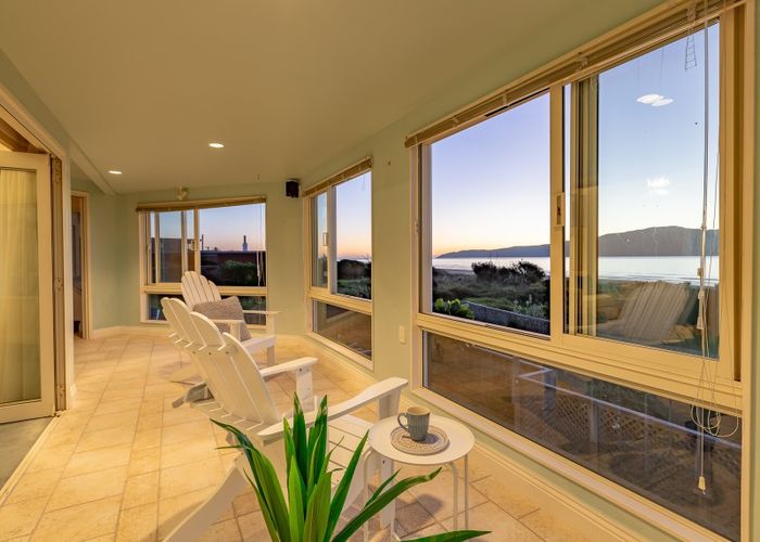  at 22 Ara Kuaka, Waikanae Beach, Waikanae