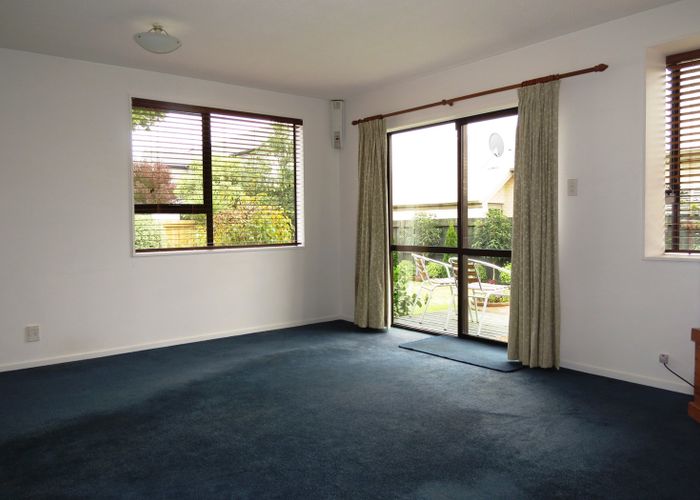  at 2/25 Rutland Street, St Albans, Christchurch