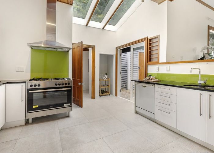  at 60 Glenmore Street, Northland, Wellington