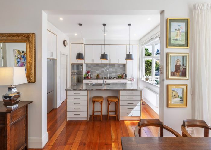  at 19 Lower North Terrace, Kelburn, Wellington